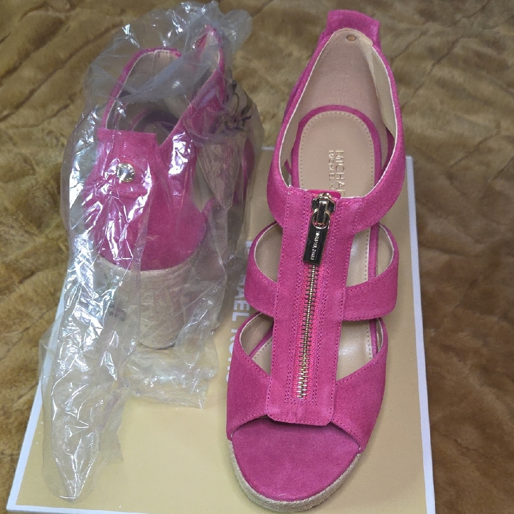 Michael Kors Fuchsia Suede Sandals with Zipper